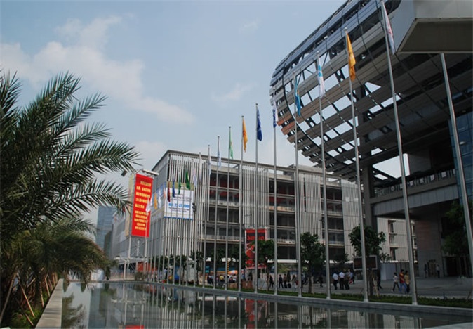 手动内置式旗杆