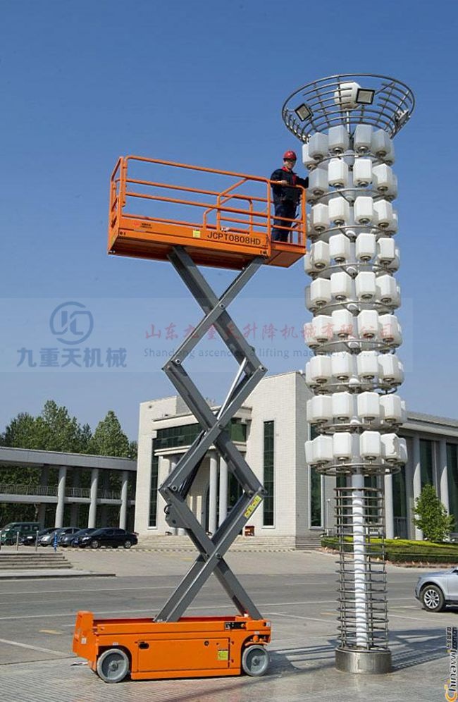 自行式升降平台