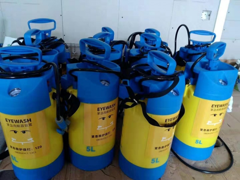 便携式洗眼器