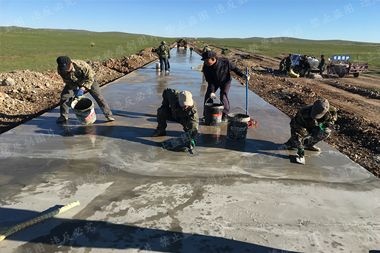 水泥路面快速修补材料