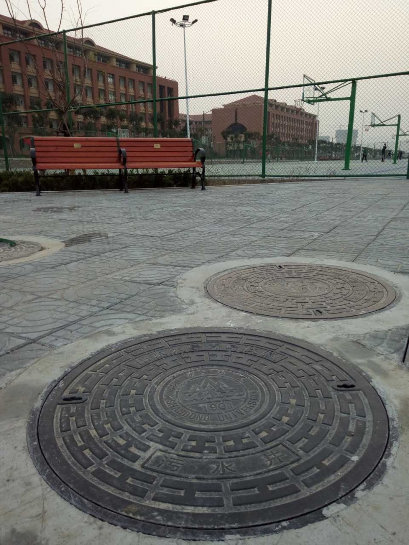 山东大学定制树脂井盖工程案例