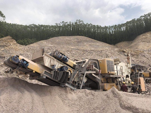 建筑垃圾轮胎式移动破