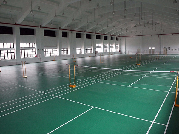 羽毛球场