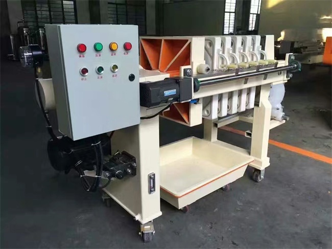 小型一次拉开震打压滤