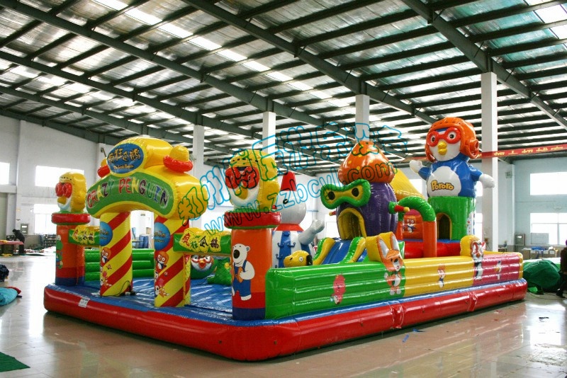 疯狂企鹅充气城堡