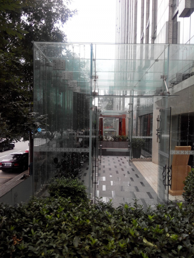 悦荷酒家玻璃房