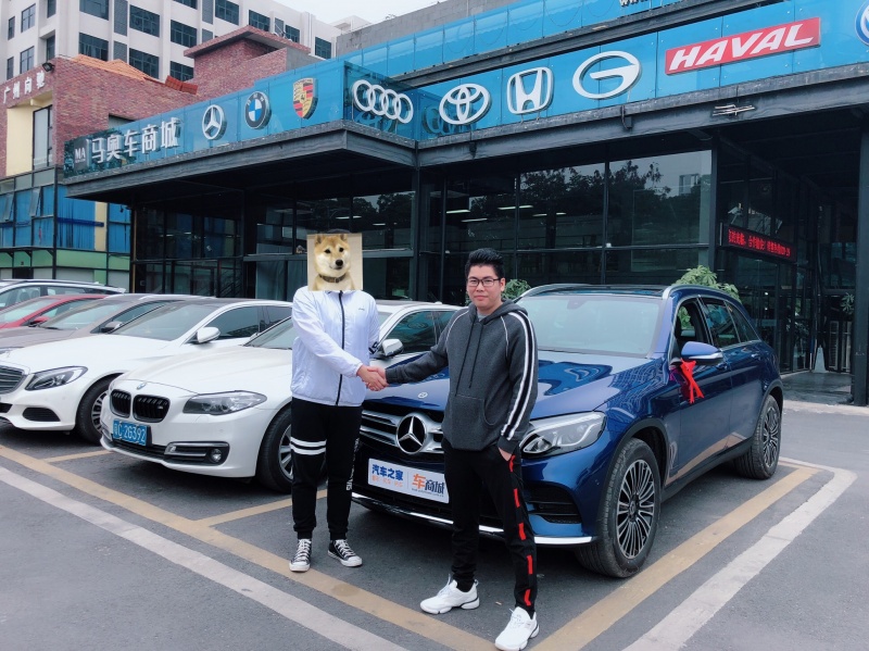 梅赛德斯-奔驰GLC 2019款 GLC 260 L 4MATIC 动感型奔驰