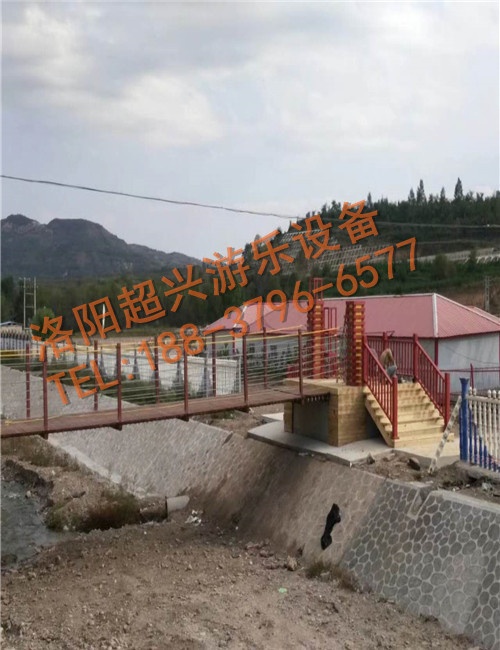 施工中