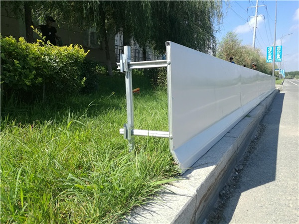 乳白色绿篱防护板