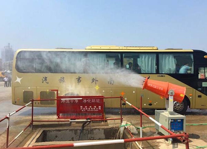 道路施工除尘现场