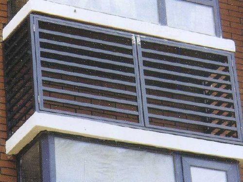 空调格栅立杆和面杆的安装方法