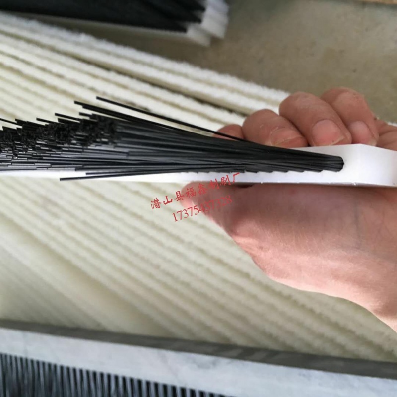 尼龙毛刷