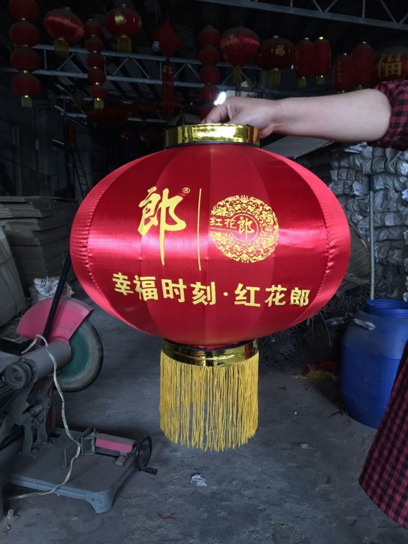 绸缎广告灯笼